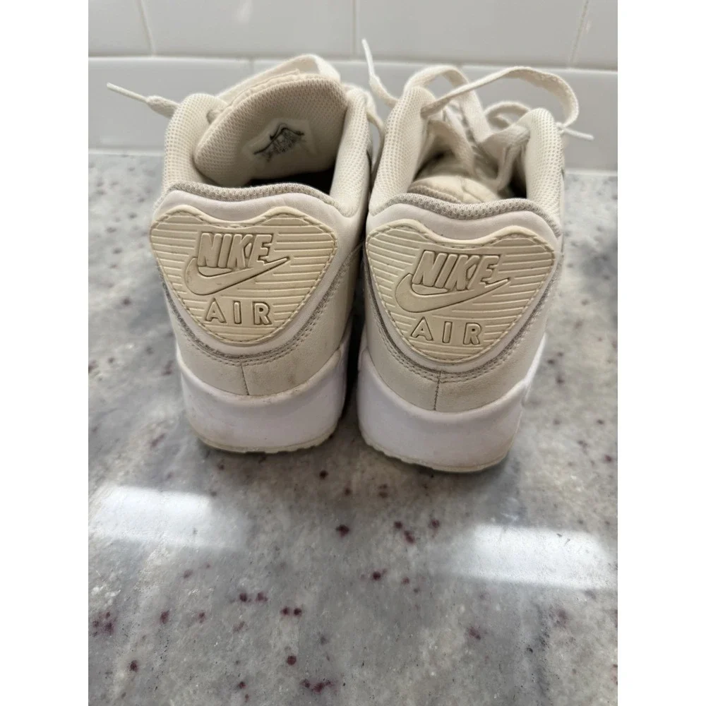 NIKE () AIR MAX 90 'Bronze/White' Girls Size 6Y